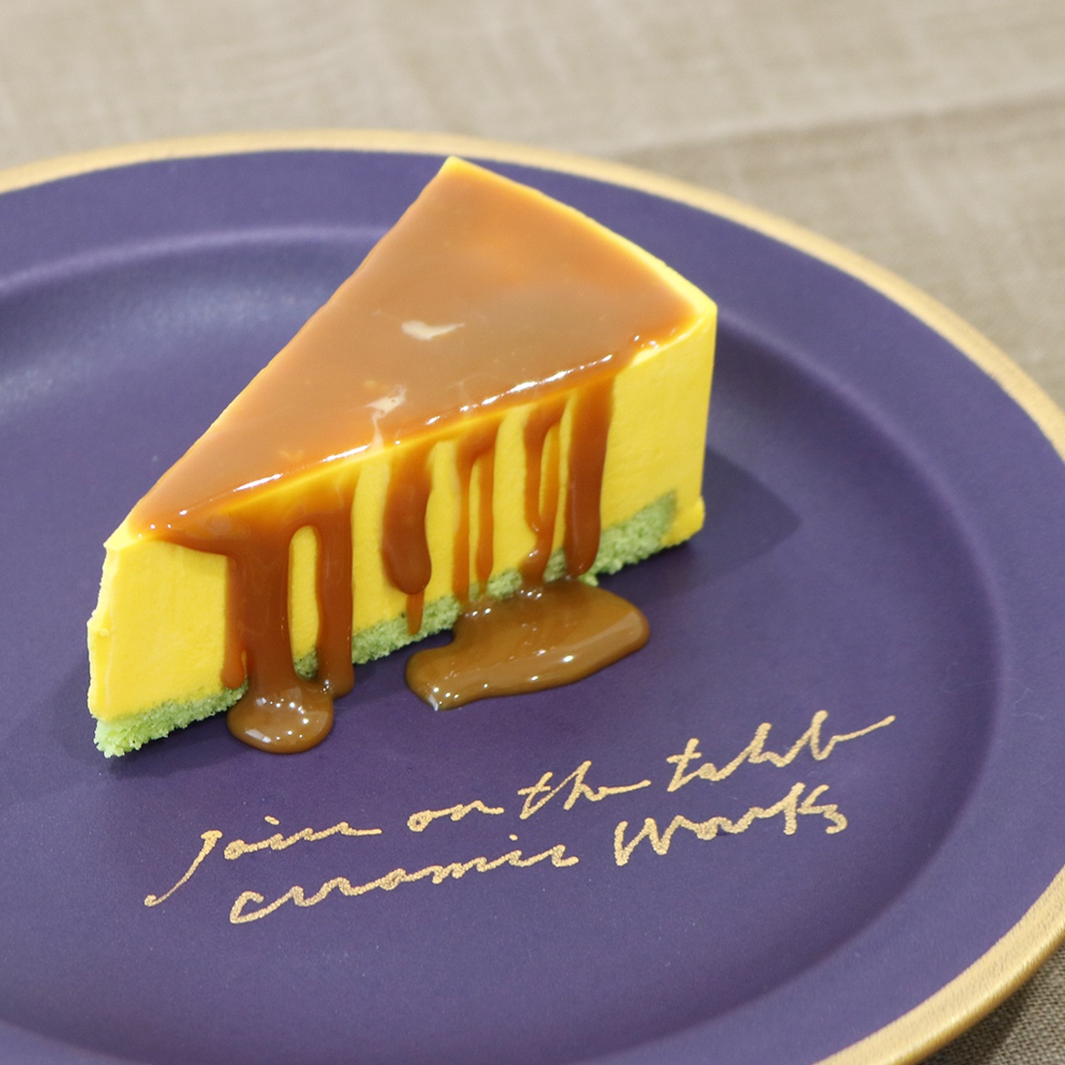 かぼちゃのブリュレアチーズケーキ6号12ｶｯﾄ12個入｜冷凍ケーキお