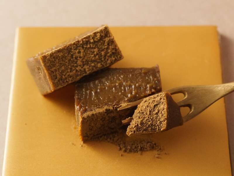 frozen cake 111(マーチ) ピスタチオとほうじ茶のテリーヌ (3)
